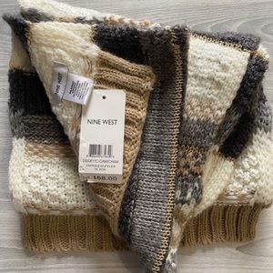 🌸Free W/ Purchase🌸 Nine West Scarf
